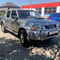 Nissan NP300 2.5 MT, 2012, 192 000 км, с пробегом, цена 1 100 000 руб.