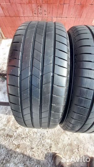 Bridgestone Turanza T005 215/55 R17 94V