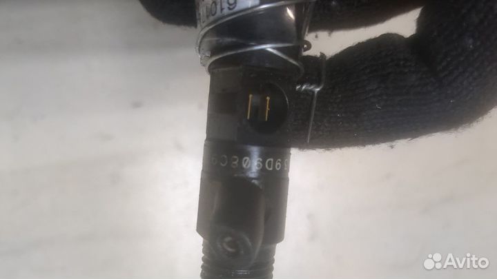 Форсунка топливная Renault Megane 2