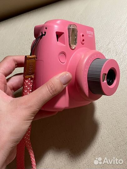 Фотоаппарат с моментальной печатью Instax Mini 9