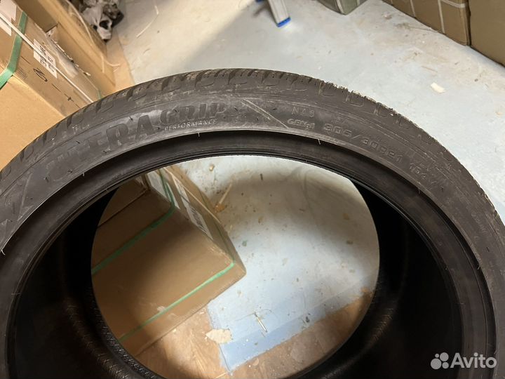 Goodyear UltraGrip Performance Gen-1 305/30 R21 104V