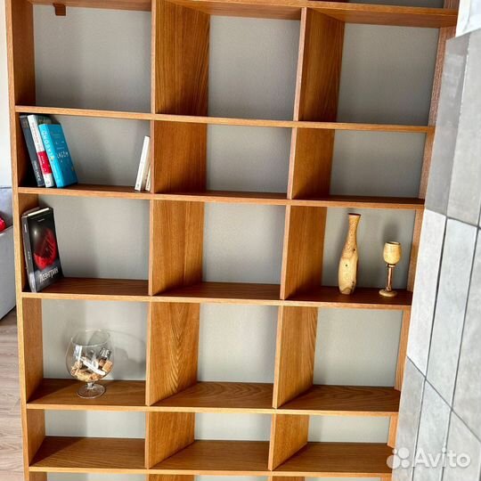 Стеллаж деревянный для книг