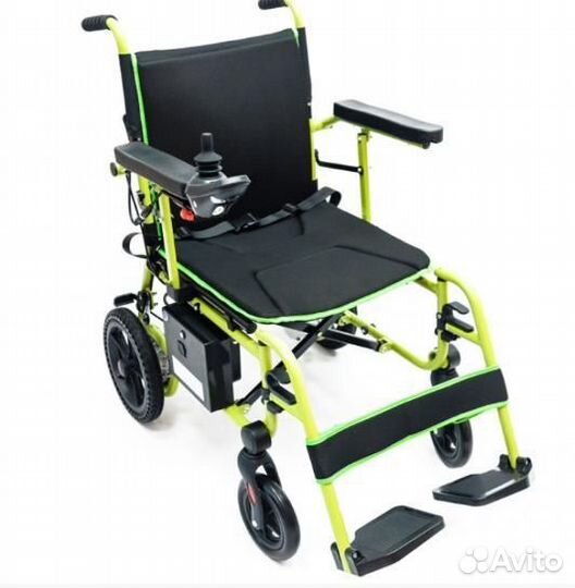 Лёгкая компактная коляска для инвалидов с приводом