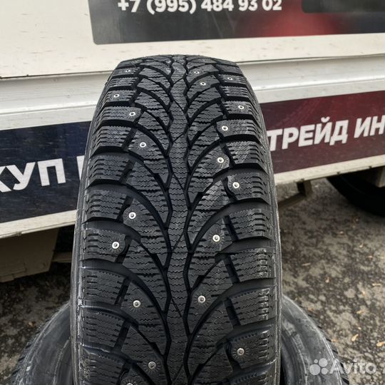 Pirelli Formula Ice 215/65 R16 98T