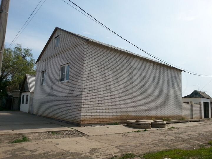 Дом 186 м² на участке 5 сот.