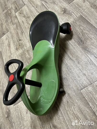 Машинка бибикар