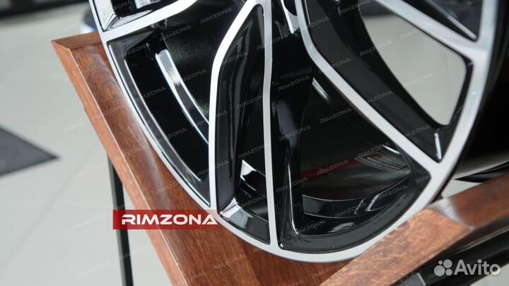 Литые диски R22 на Mercedes s-Class. Эфф1