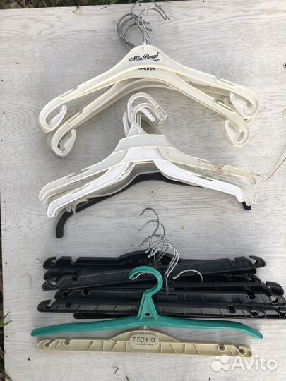 Вешалки плечики