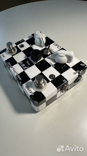 Педаль Homebrew Electronics Ultimate Fuzz Octave