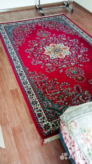 Ковер шерстяной