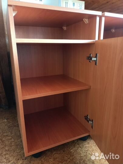 Тумба прикроватная