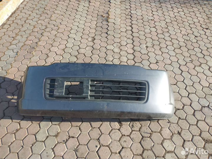 Бампер Ниссан