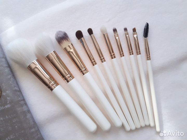 Набор кистей для макияжа новый