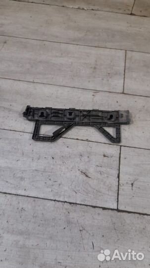 Кронштейн заднего бампера левый Kia Ceed 3 С 2018