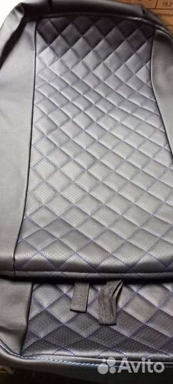 Чехлы renault duster черная экокожа синий ромб