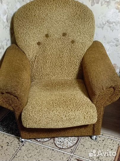 Диван и 2 кресла бу