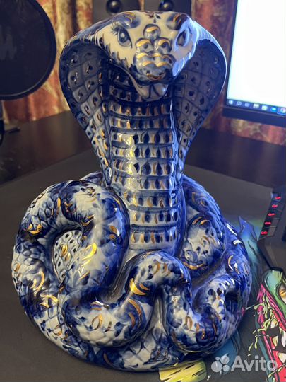 Фигурка змея галактика гжель