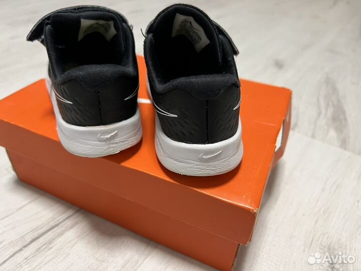 Кроссовки nike 26 10C