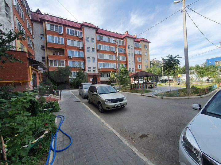 3-к. квартира, 107,9 м², 1/5 эт.