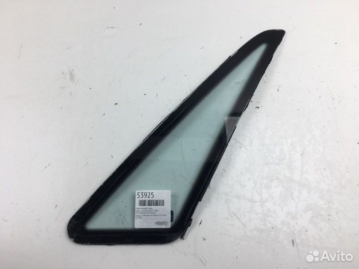 Стекло боковое правое Subaru Leone AA2 EA71 1984