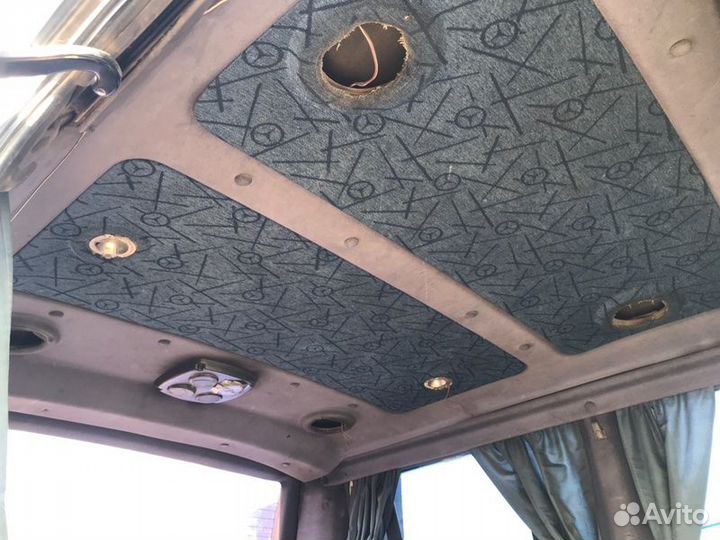 Обшивка потолка задняя Mercedes Vito W638