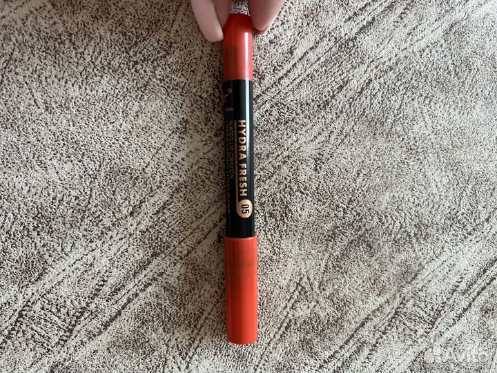 Помада карандаш