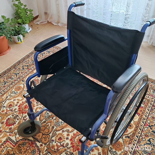Инвалидная коляска новая