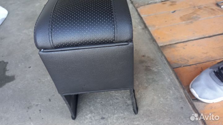 Подлокотник на нексию