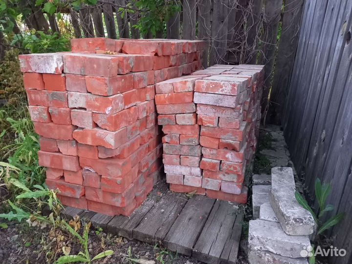 Кирпич красный бу