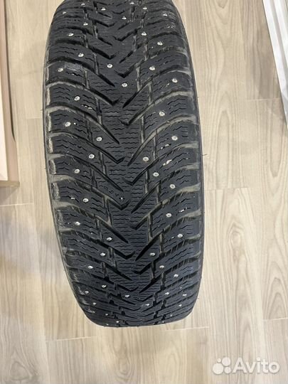 Nokian Tyres Hakkapeliitta 8 SUV 215/65 R17 103T