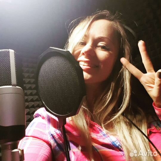 Рекламный ролик. Звукорежиссер. Озвучка диктор