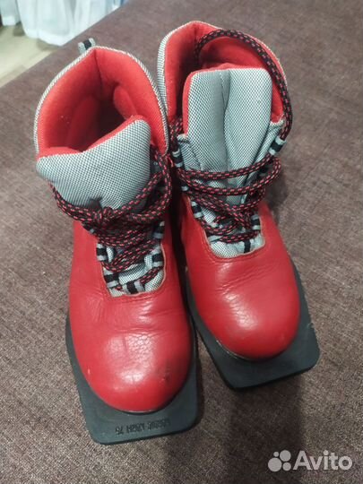 Лыжные ботинки 34 размер