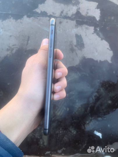 iPhone 8 Plus, 64 ГБ