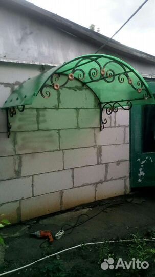 Навес из поликарбоната