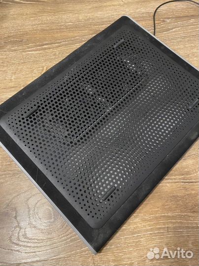 Подставка с охлаждением для ноутбука