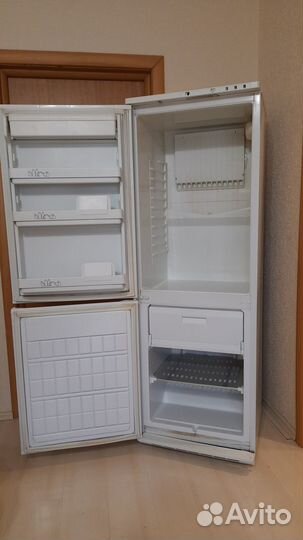 Холодильник Атлант двухкамерный б/у