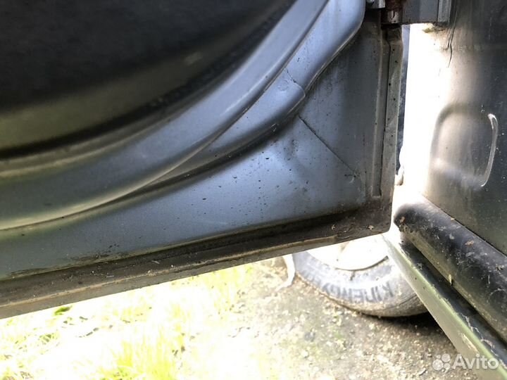 Дверь левая передняя Opel Astra h 2004-2014