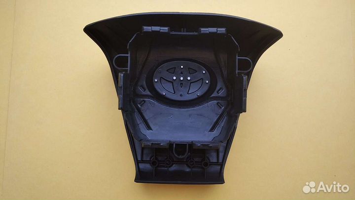 Подушка безопасности в руль Toyota Camry v50