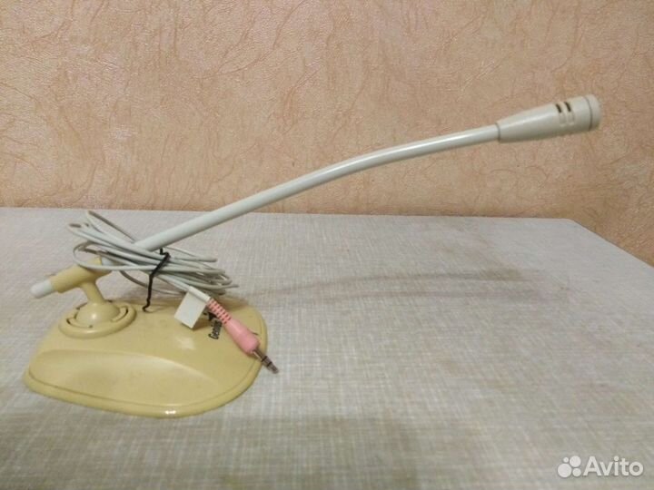 Микрофон Genius