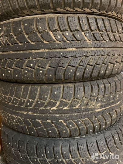 Gislaved Nord Frost 5 215/65 R16