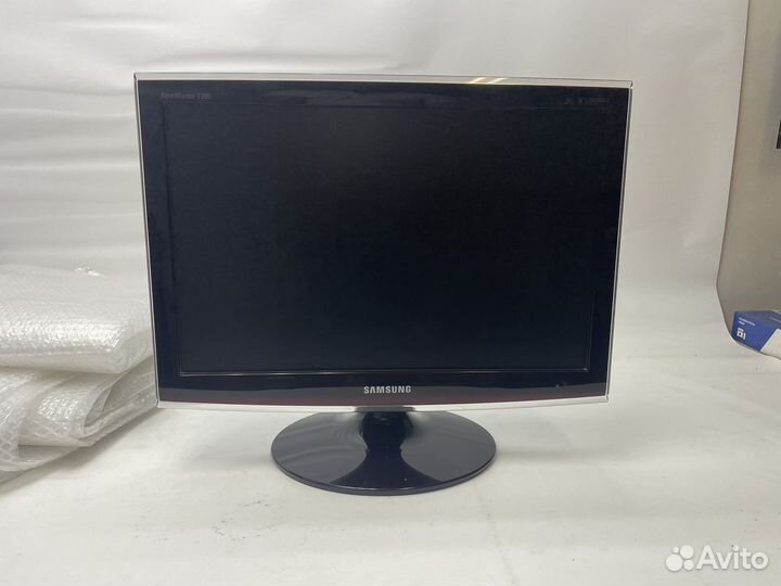 Монитор Samsung syncmaster t200