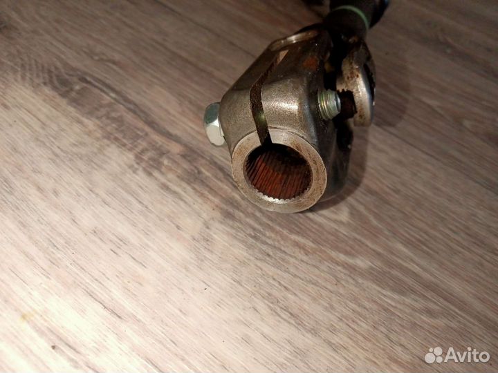 Карданный рулевой вал Ниссан Ноут