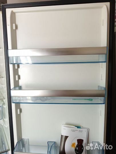 Холодильник бу AEG