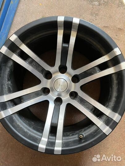 Литые диски.Arctic Trucks AT35