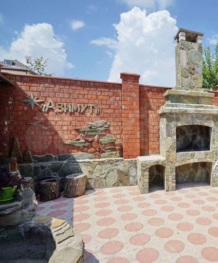 Дом 640 м² на участке 10 сот.