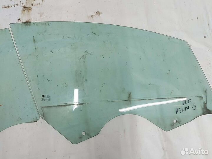 Заднее правое стекло Opel Astra J/ Опель Астра