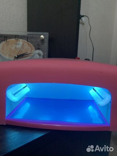 UV лампа для сушки гель-лака