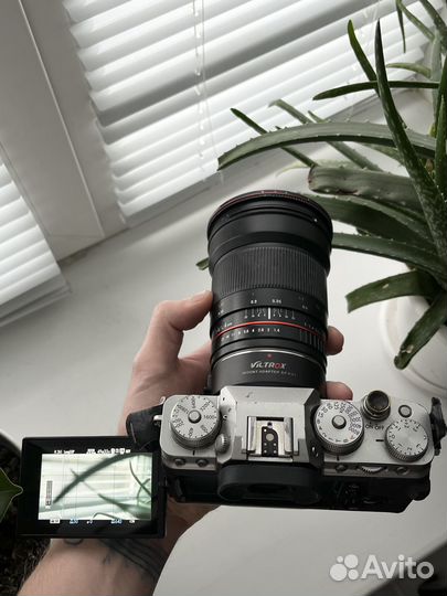Fujifilm x-t4 + Viltrox EF-FX1
