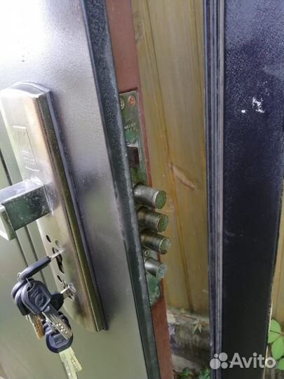 Дверь входная металлическая уличная