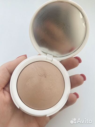 Shik пудра medium